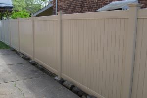 Photo of a Tan 6' Privacy Fence